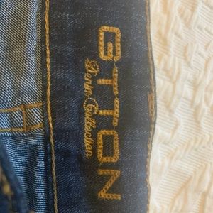 Women’s jeans